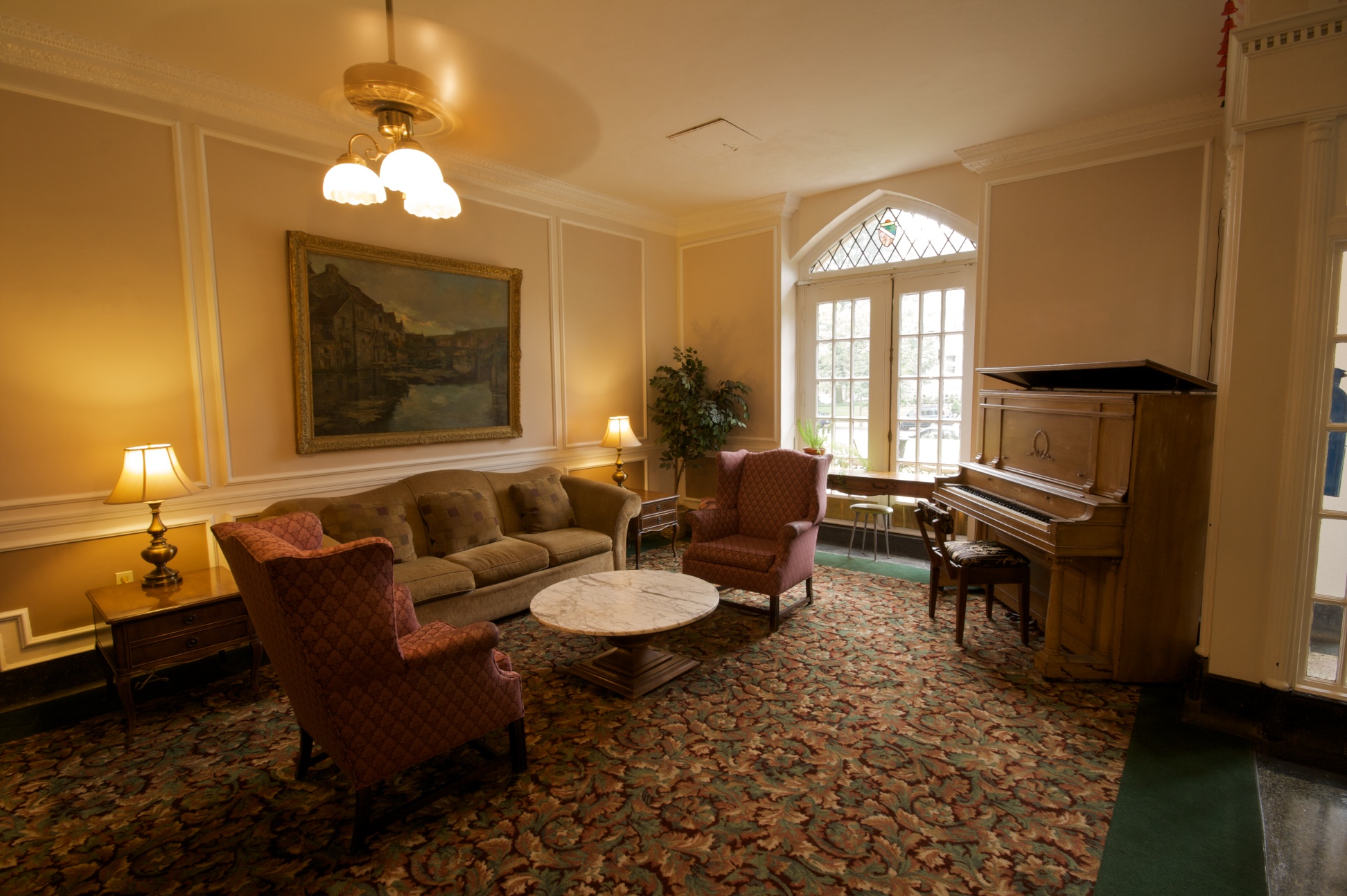 4515 Lindell Apartments